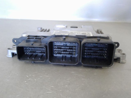 CALCULATEUR MOTEUR PEUGEOT 208