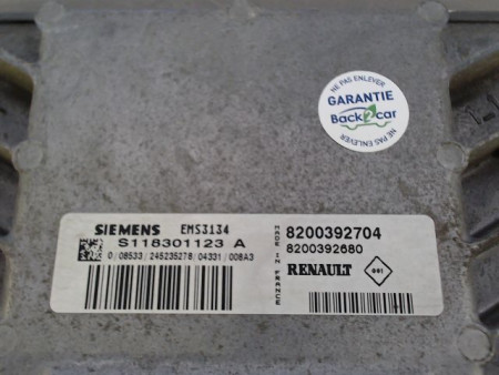 CALCULATEUR MOTEUR RENAULT CLIO
