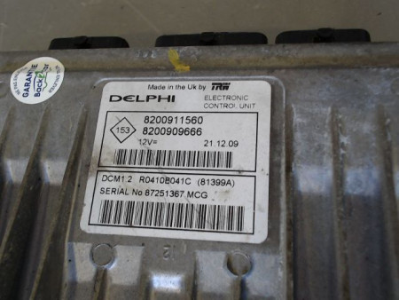 CALCULATEUR MOTEUR RENAULT CLIO