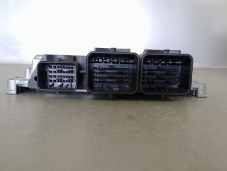 CALCULATEUR MOTEUR PEUGEOT 208