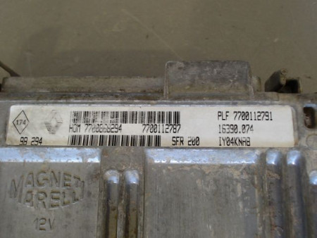 CALCULATEUR MOTEUR RENAULT CLIO