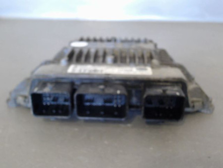 CALCULATEUR MOTEUR FORD FIESTA