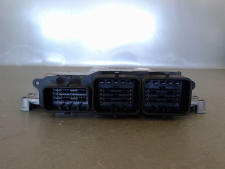 CALCULATEUR MOTEUR PEUGEOT 208