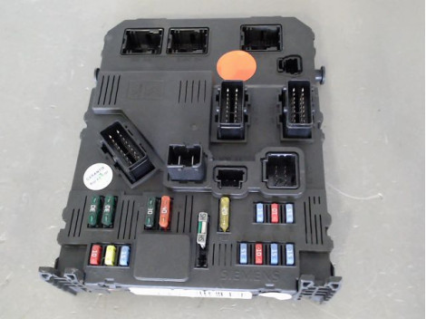BOITIER GESTION HABITACLE PEUGEOT 206