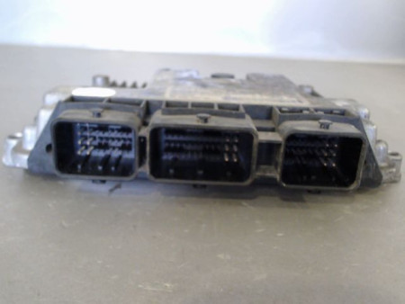 CALCULATEUR MOTEUR PEUGEOT 206