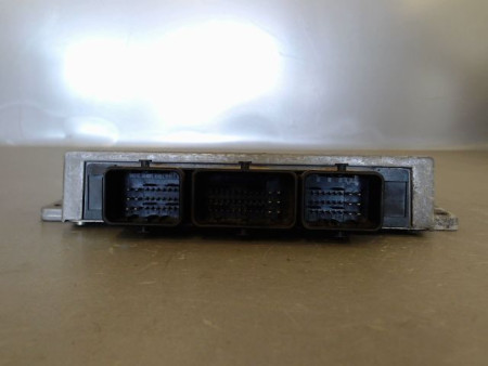 CALCULATEUR MOTEUR RENAULT LAGUNA