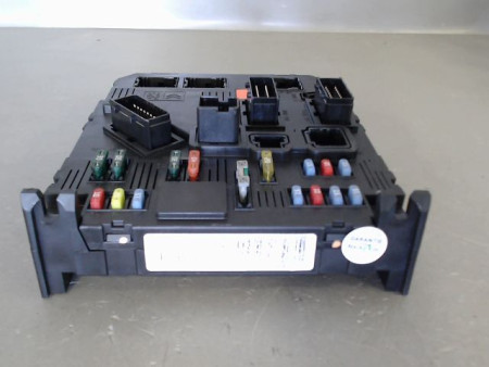 BOITIER GESTION HABITACLE PEUGEOT 206