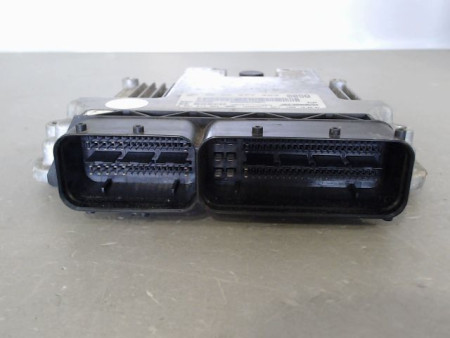 CALCULATEUR MOTEUR OPEL CORSA
