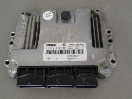 CALCULATEUR MOTEUR RENAULT MEGANE