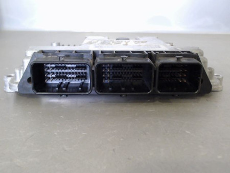 CALCULATEUR MOTEUR RENAULT MEGANE