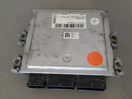 CALCULATEUR MOTEUR RENAULT MEGANE