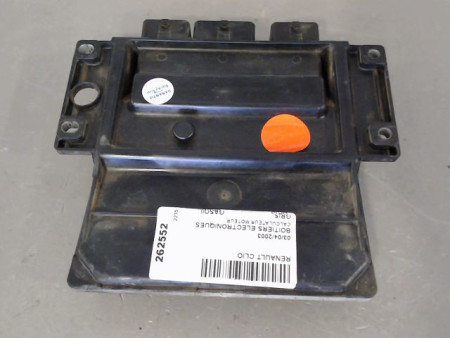 CALCULATEUR MOTEUR RENAULT CLIO