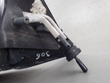 RETROVISEUR EXTERIEUR DROIT FORD ESCORT