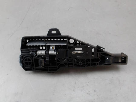 POIGNEE EXTERIEURE PORTE AVANT DROIT RENAULT CAPTUR