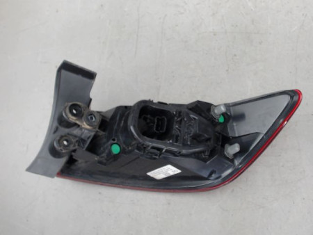 FEU ARRIERE GAUCHE  RENAULT CLIO
