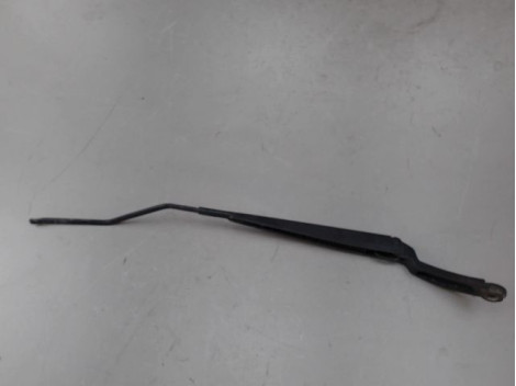 BRAS ESSUIE-GLACE AVANT GAUCHE RENAULT CLIO