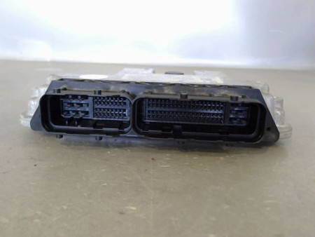 CALCULATEUR MOTEUR TOYOTA AYGO