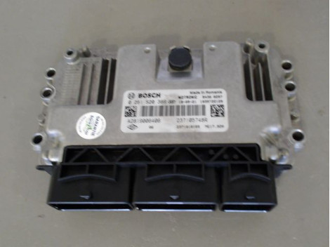 CALCULATEUR MOTEUR RENAULT TWINGO
