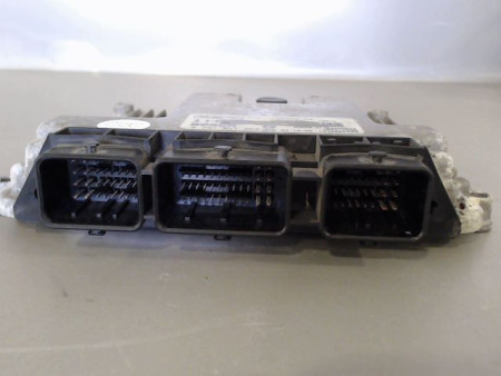 CALCULATEUR MOTEUR FORD FOCUS