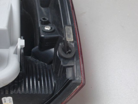 FEU ARRIERE GAUCHE  VOLKSWAGEN POLO