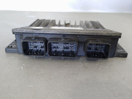 CALCULATEUR MOTEUR RENAULT KANGOO