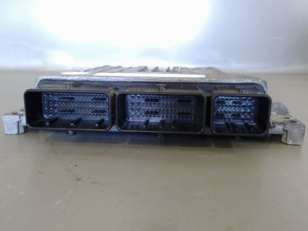 CALCULATEUR MOTEUR RENAULT MEGANE