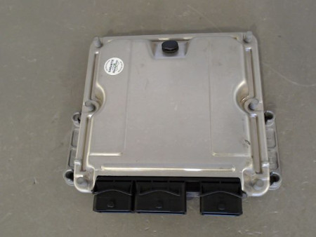 CALCULATEUR MOTEUR PEUGEOT 406