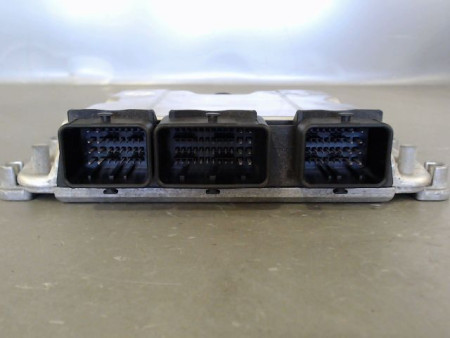 CALCULATEUR MOTEUR PEUGEOT 406