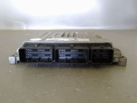 CALCULATEUR MOTEUR RENAULT MEGANE