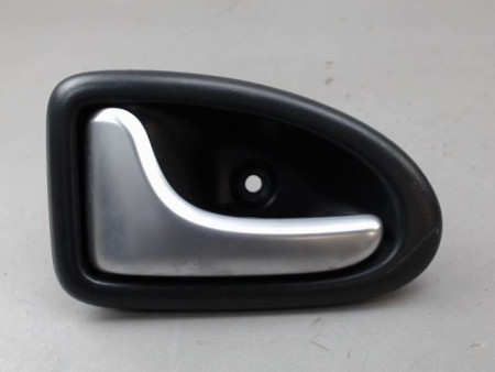 POIGNEE INTERIEURE PORTE AVANT GAUCHE RENAULT CLIO
