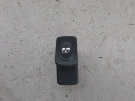 COMMANDE LEVE-GLACE PORTE AVD RENAULT MEGANE