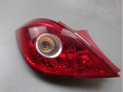 FEU ARRIERE GAUCHE  OPEL CORSA