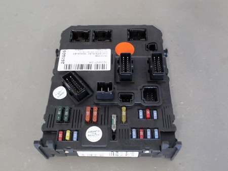 BOITIER GESTION HABITACLE PEUGEOT 206