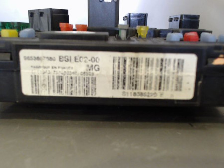 BOITIER GESTION HABITACLE PEUGEOT 206
