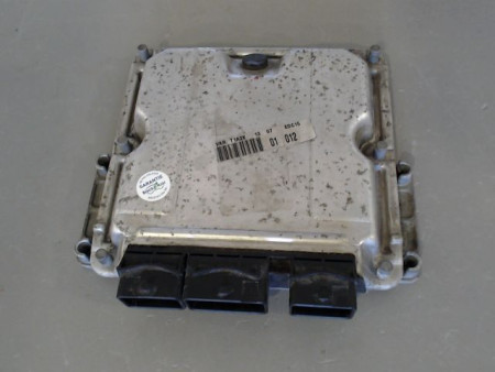 CALCULATEUR MOTEUR PEUGEOT 206