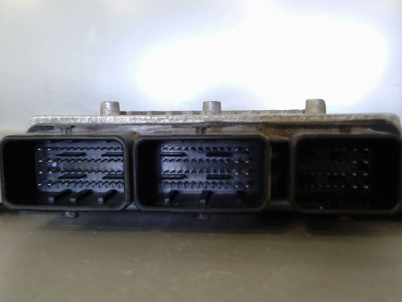 CALCULATEUR MOTEUR FORD FIESTA