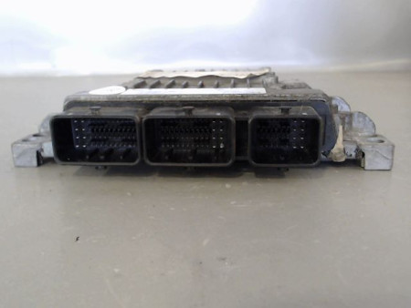 CALCULATEUR MOTEUR RENAULT MEGANE