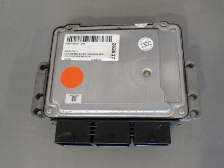CALCULATEUR MOTEUR PEUGEOT 206