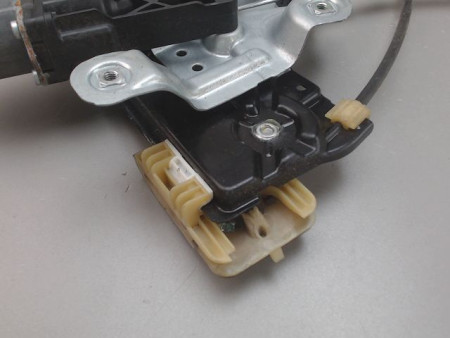 MECANISME LEVE-GLACE AVANT GAUCHE OPEL ASTRA