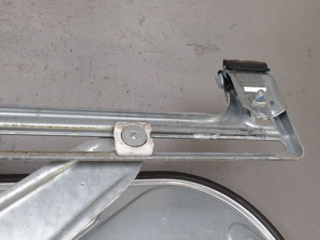 MECANISME LEVE-GLACE AVANT GAUCHE FORD KUGA