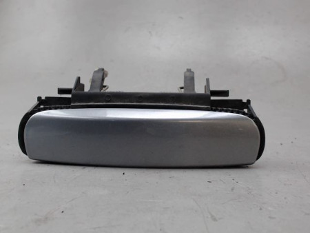 POIGNEE EXTERIEURE PORTE AVANT DROIT AUDI A4