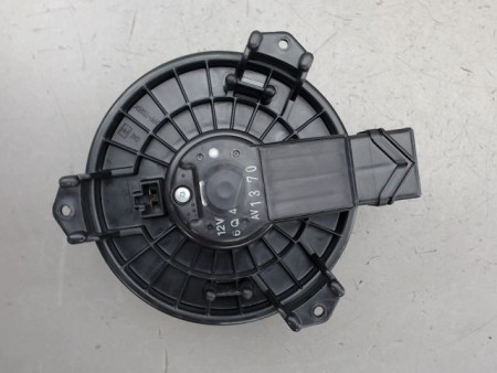 MOTEUR VENTILATEUR CHAUFFAGE TOYOTA YARIS