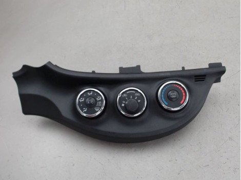 COMMANDE DE CHAUFFAGE TOYOTA YARIS