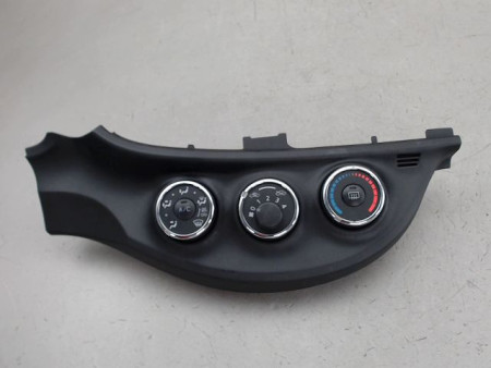 COMMANDE DE CHAUFFAGE TOYOTA YARIS