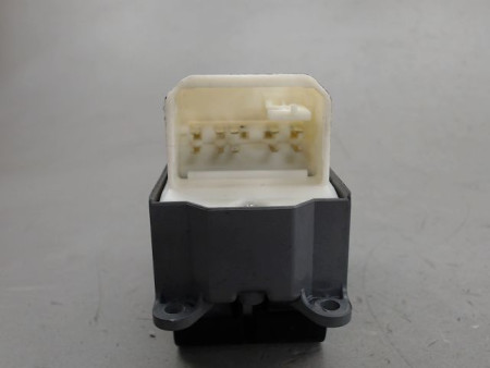 COMMANDE LEVE-GLACE PORTE AVG TOYOTA YARIS