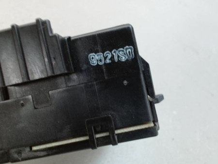 COMMANDE ESSUIE GLACE SUZUKI SWIFT