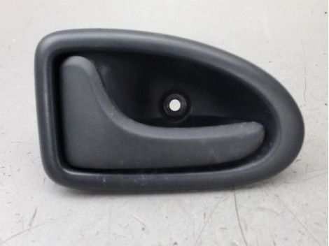 POIGNEE INTERIEURE PORTE AVANT GAUCHE RENAULT CLIO