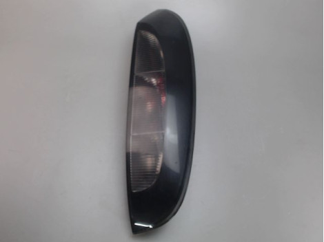 FEU ARRIERE DROIT OPEL CORSA