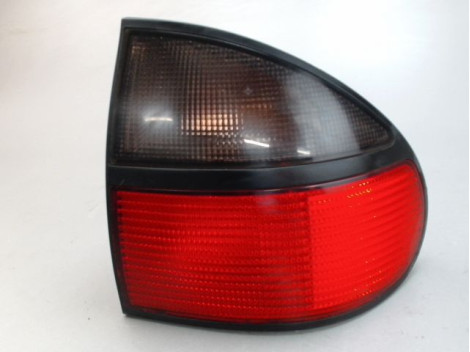 FEU ARRIERE DROIT RENAULT LAGUNA
