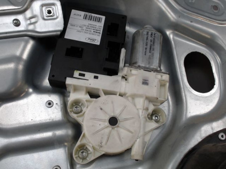 MECANISME LEVE-GLACE AVANT GAUCHE FORD FOCUS